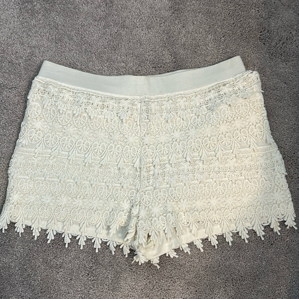 Express Lace Short